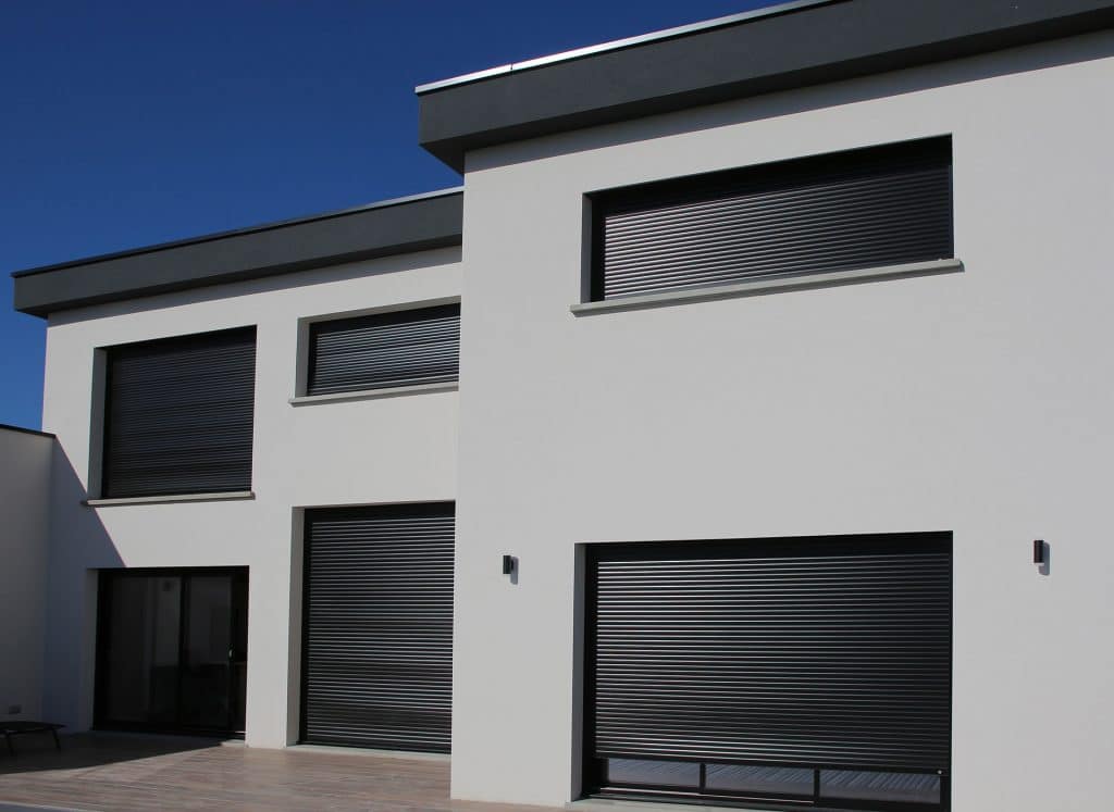 Volets roulants noirs anthracite à Preignac (33210)